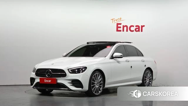 Mercedes-Benz E-Class W213 2022 Белый из Кореи