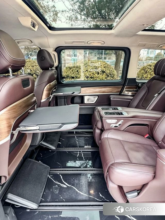 Mercedes-Benz V-class 2024 Черный из Китая