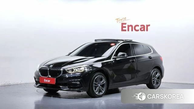 BMW 1 Series (F40) 2021 Черный из Кореи