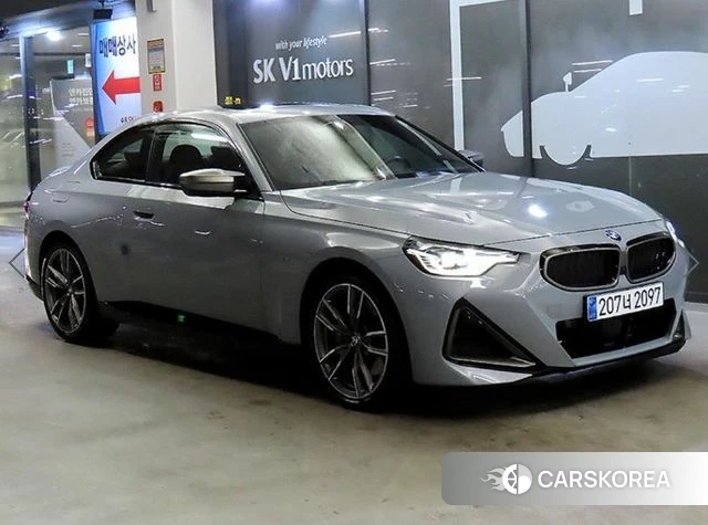 BMW 2 Series (G42) 2024 Серебристо-серый из Кореи