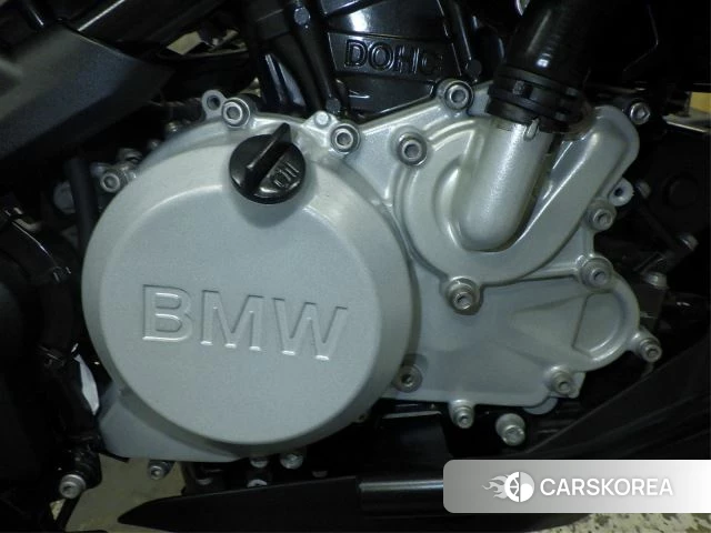 Engine photo