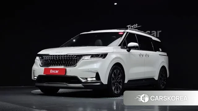 Kia Carnival 4th generation 2023 Белый из Кореи