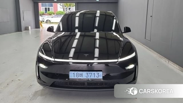Tesla Model Y 2025 Черный из Кореи