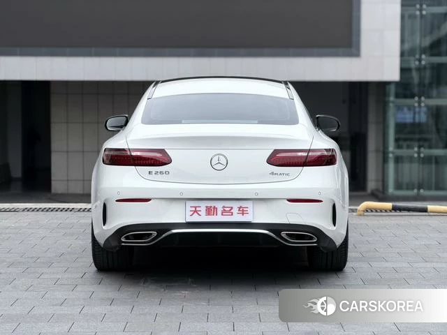 Mercedes-Benz E-class (imported) 2023 Белый из Китая