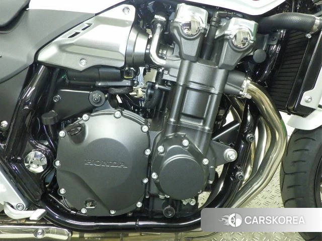 Engine photo