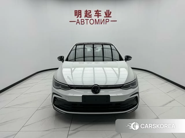 Volkswagen Golf 2023 Белый из Китая