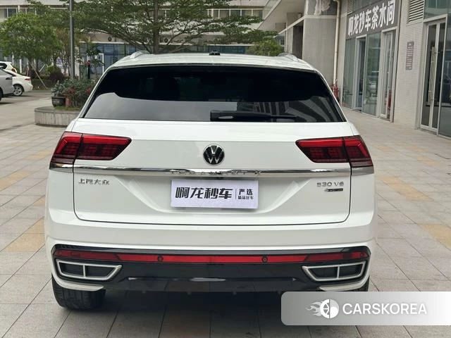 Volkswagen Tourang 2021 Белый из Китая