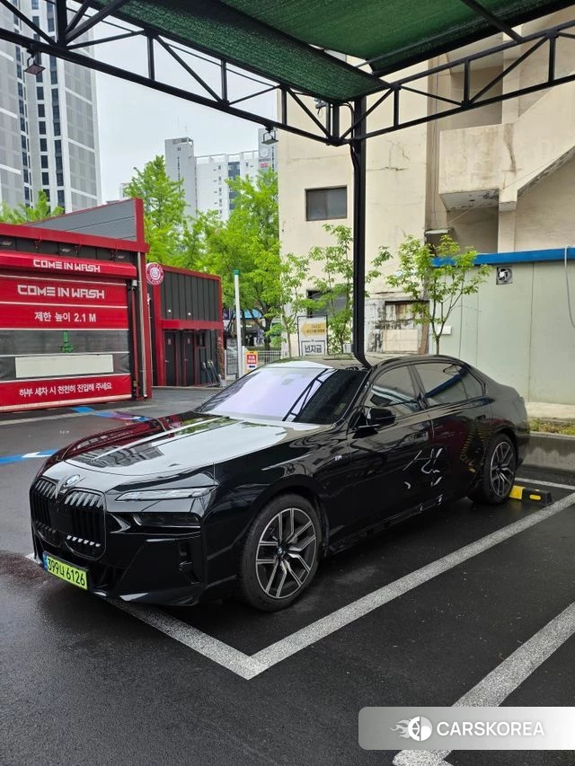 BMW 7 Series (G70) 2025 Черный из Кореи