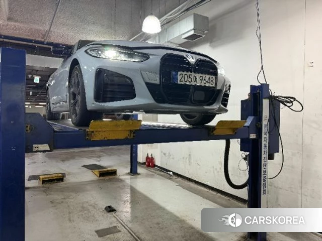 BMW 4 Series (G22) 2023 Белый из Кореи