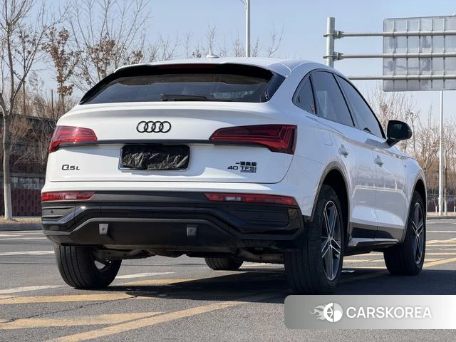 Audi Q5L Sportback 2023 Белый из Китая