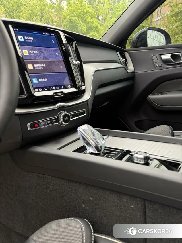 Volvo XC60 PHEV 2025 Черный из Китая