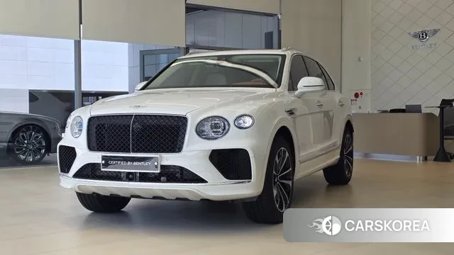 Bentley Bentayga 2025 Белый из Кореи