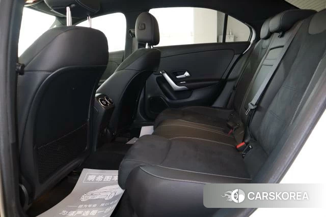 Mercedes-Benz Class A 2021 Белый из Китая