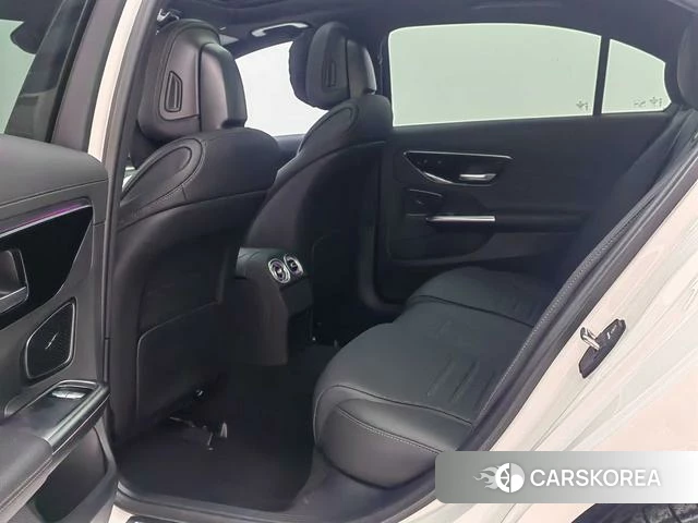 Mercedes-Benz Class C 2023 Белый из Китая