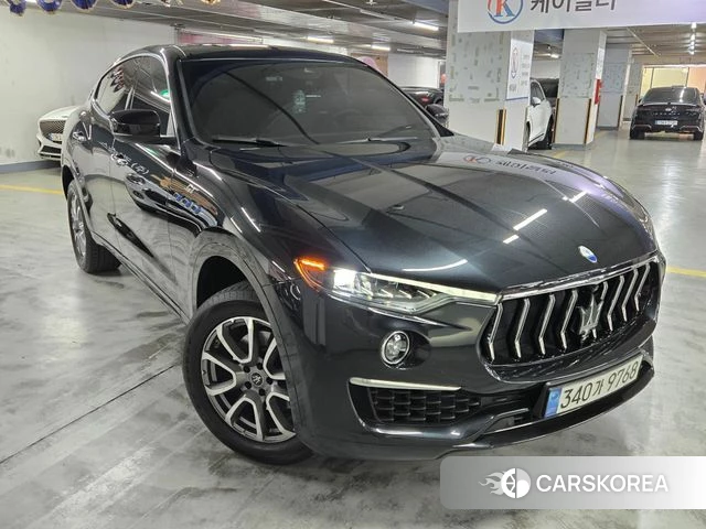 Maserati Levante 2022 Черный из Кореи