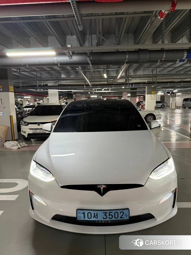 Tesla Model X 2023 Белый из Кореи