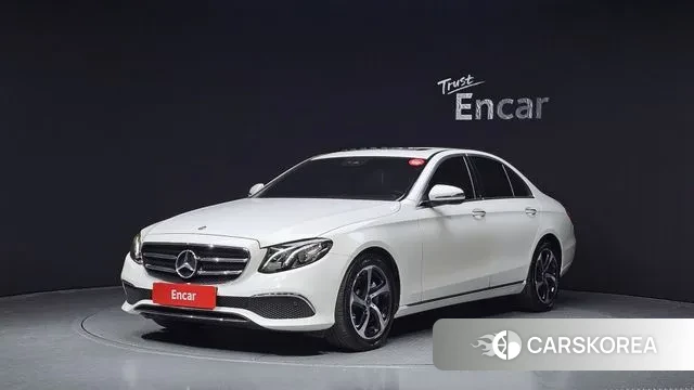 Mercedes-Benz E-Class W213 2020 Белый из Кореи