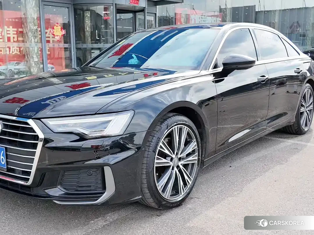 Audi A6L 2021 Черный из Китая