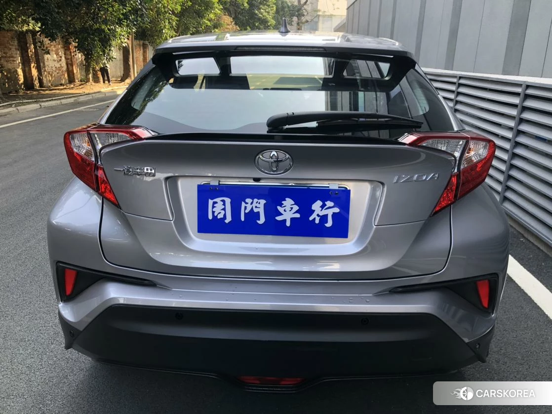 Toyota IZOA 2021 Шампань из Китая