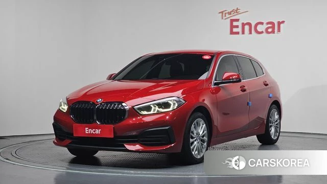 BMW 1 Series (F40) 2020 Красный из Кореи