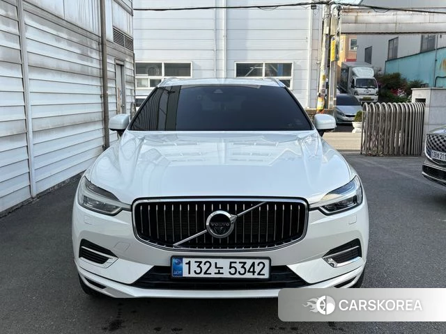 Volvo XC60 second Generation 2021 Белый из Кореи