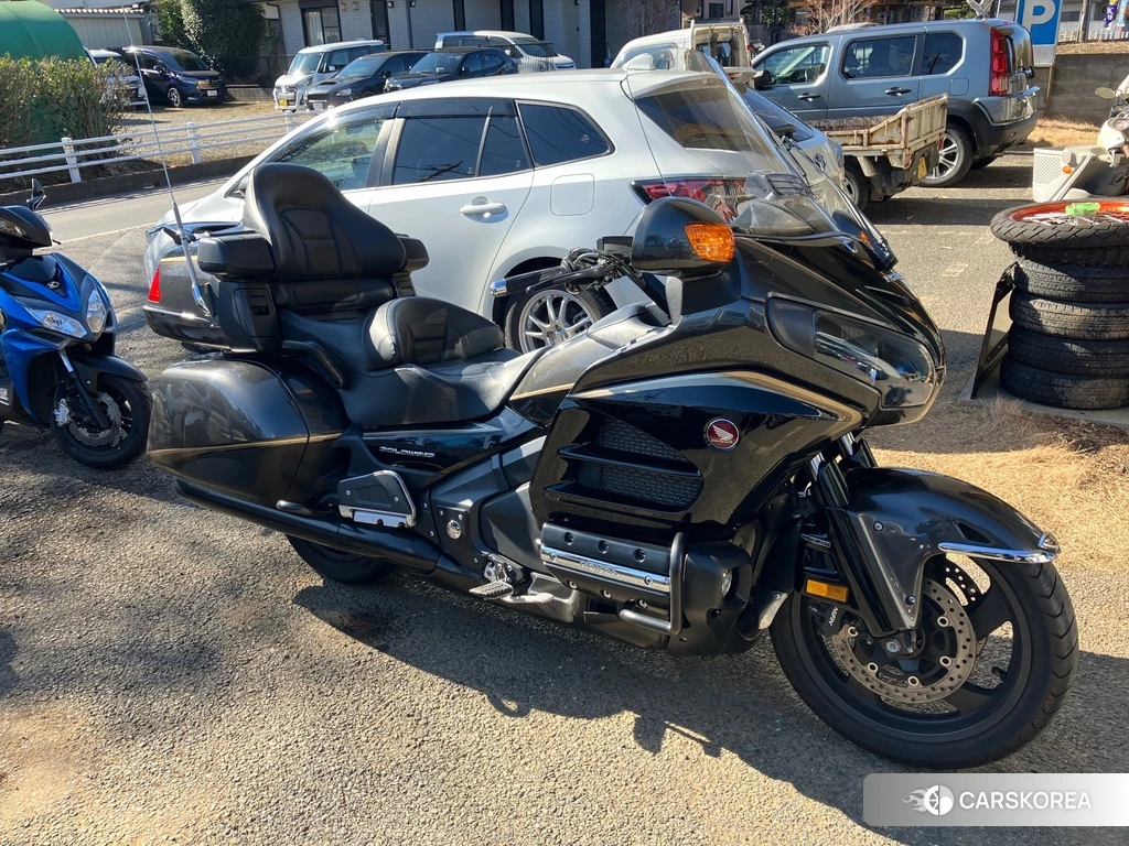 Проданный Honda GL1800 2017 из Японии