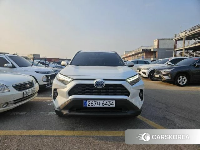 Toyota RAV4 5th Generation 2024 Белый из Кореи