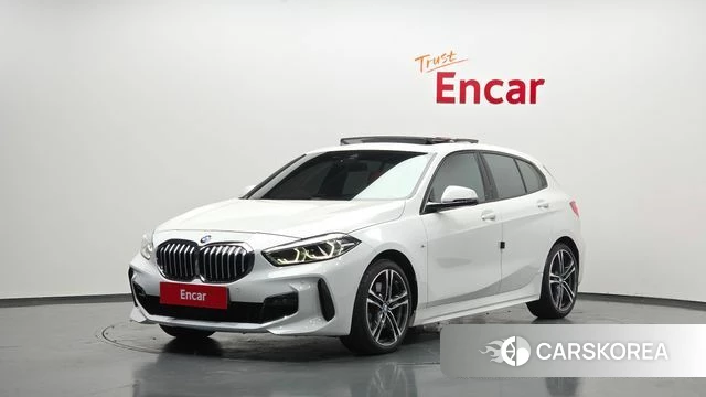 BMW 1 Series (F40) 2021 Белый из Кореи