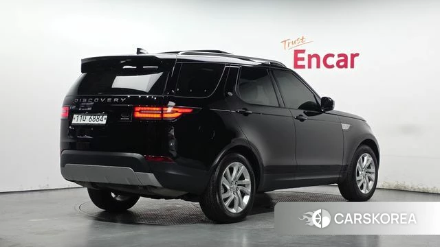 Land Rover Discovery 5 2018 Черный из Кореи
