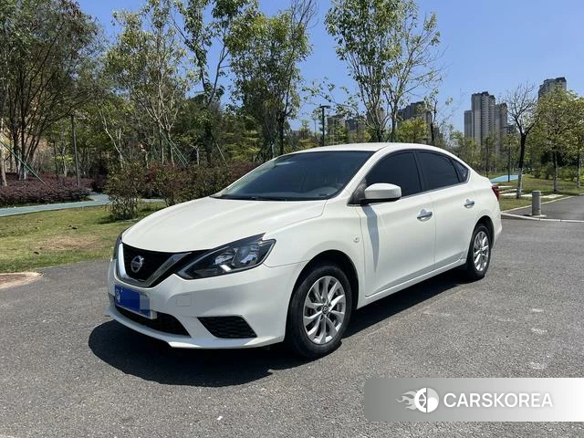 Nissan Xuan Yi 2023 Белый из Китая