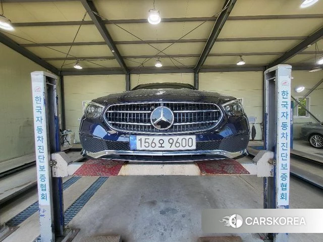 Mercedes-Benz E-Class W213 2022 Черный из Кореи
