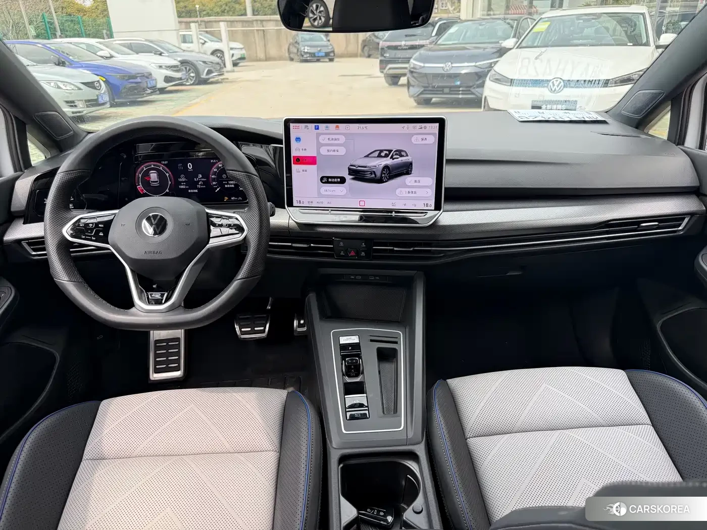 Volkswagen Golf 2025 Белый из Китая