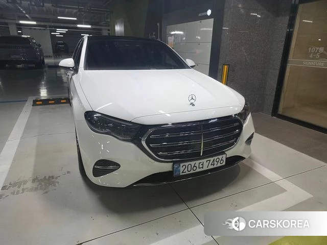 Mercedes-Benz E-Class W214 2024 Белый из Кореи