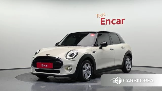 Mini Cooper D 2019 Жемчужный цвет из Кореи