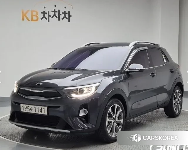 Kia Stonic 2018 Серый из Кореи