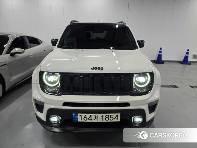 Jeep Renegade 2021 Белый из Кореи