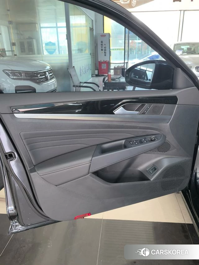 Volkswagen Passat 2024 Черный из Китая