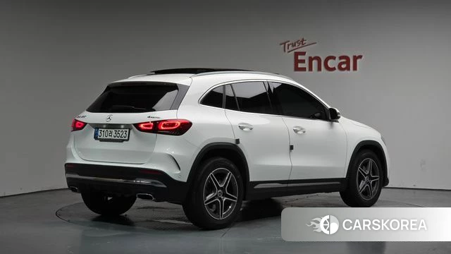 Mercedes-Benz GLA - Class H247 2020 Белый из Кореи