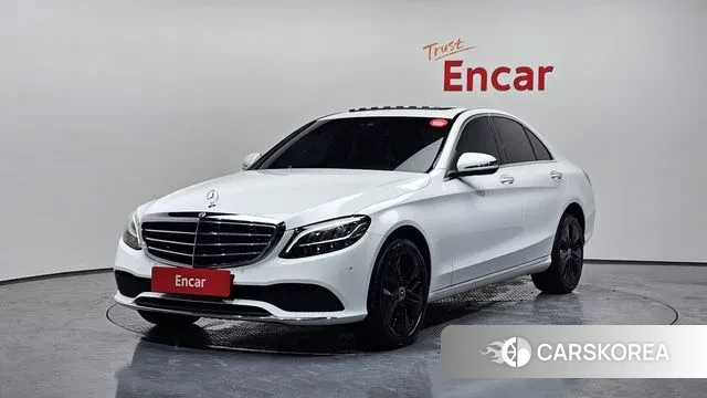 Mercedes-Benz C-Class W205 2019 Белый из Кореи