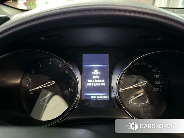Toyota C-HR 2022 Белый из Китая