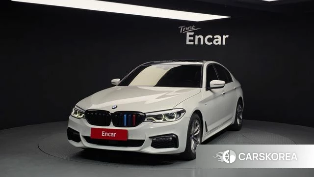 BMW 5 Series (G30) 2018 Белый из Кореи