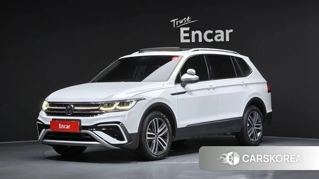 Volkswagen Tiguan Allspace 2022 Белый из Кореи