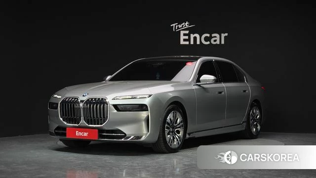 BMW 7 Series (G70) 2023 Серебряный из Кореи