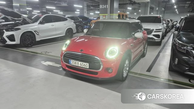 Mini Cooper 2021 Красный из Кореи