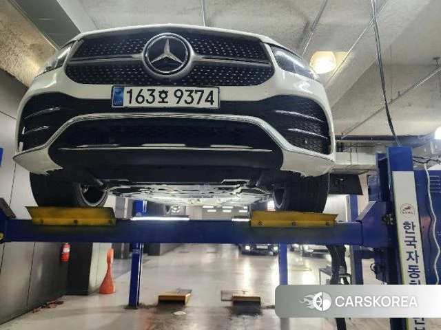 Mercedes-Benz GLE-Class W167 2023 Белый из Кореи