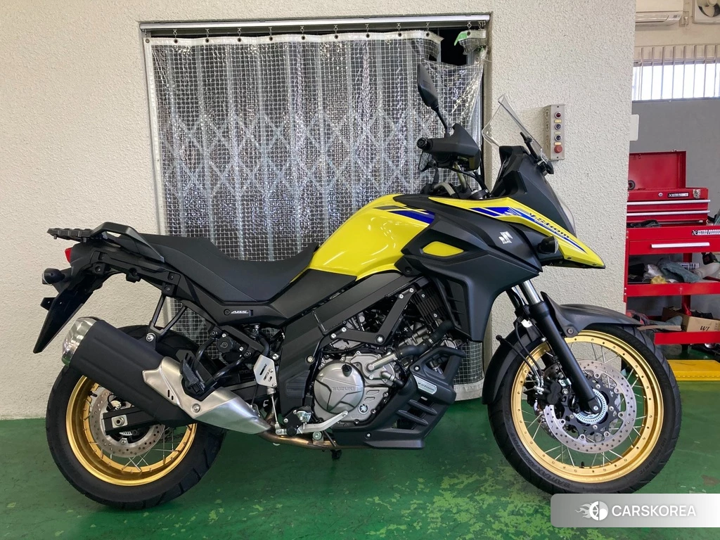 Проданный Suzuki V-STROM 650 XT 2021 из Японии