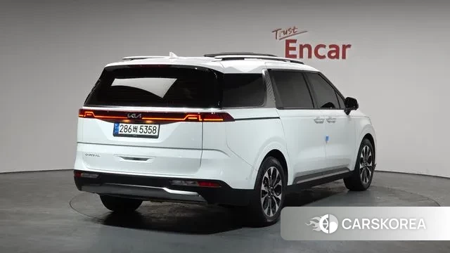 Kia Carnival 4th generation 2022 Белый из Кореи