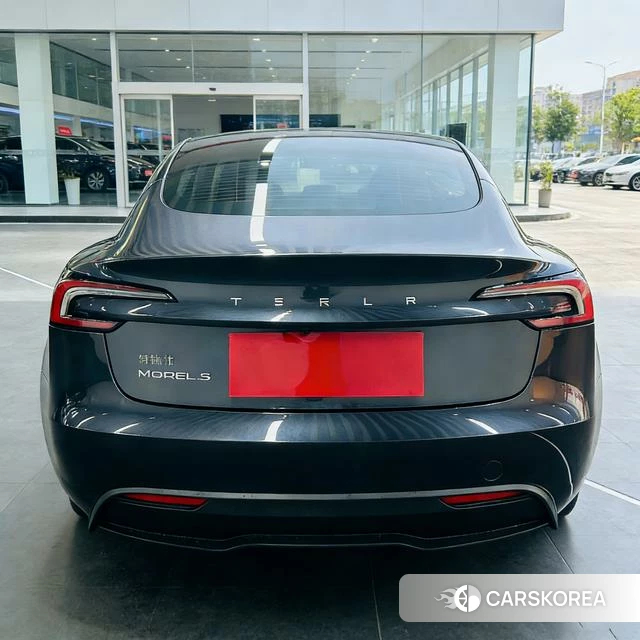 Tesla Model 3 2025 Темно-серый из Китая