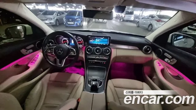 Mercedes-Benz C-Class W205 2019 Белый из Кореи