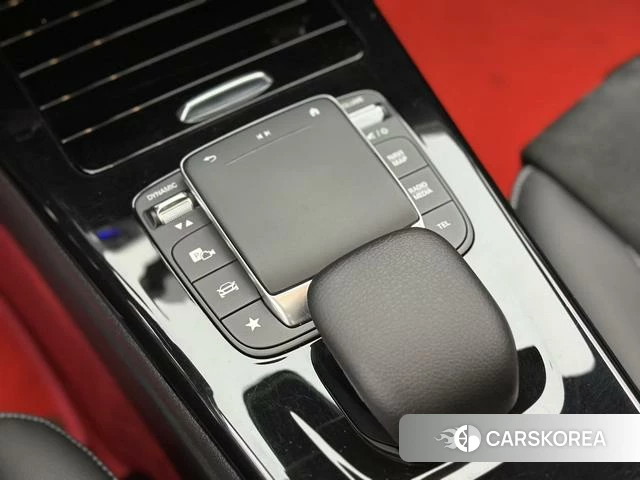 Mercedes-Benz Class A 2022 Белый из Китая